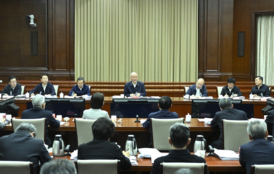 مسؤول بارز في الحزب الشيوعي الصيني يحضر اجتماعا بشأن تخطيط وبناء بكين