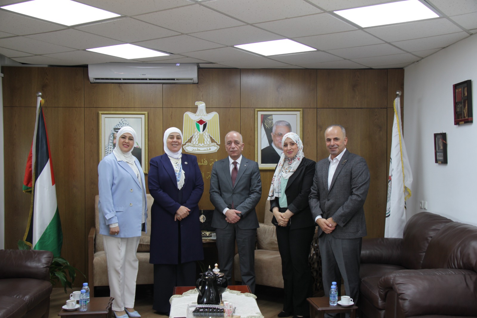 رئيس سلطة الأراضي يستقبل محافظ رام الله والبيرة د. ليلى غنام