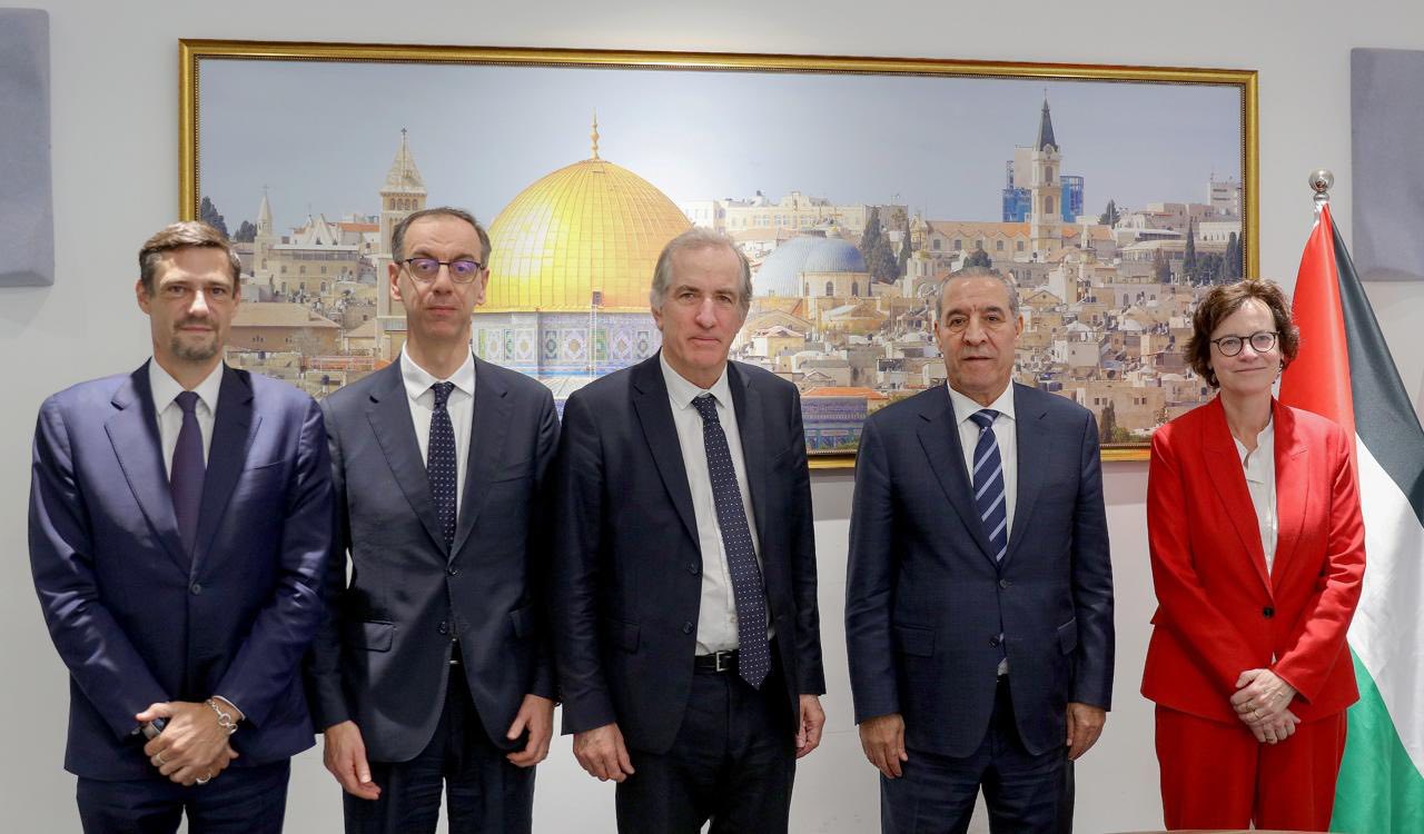 حسين الشيخ يستقبل وفداً رفيع المستوى من الاتحاد الأوروبي