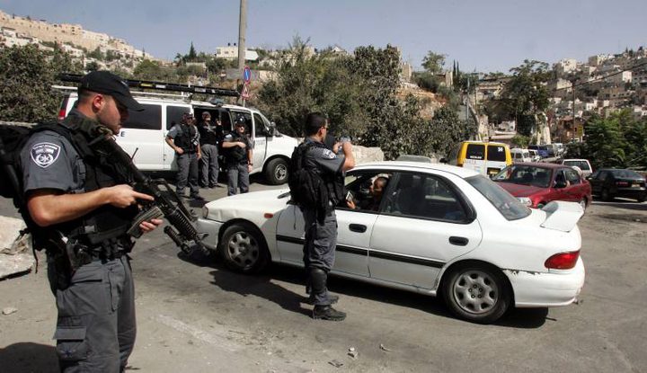 الاحتلال يفرض غرامات مالية على مركبات المواطنين في سلوان