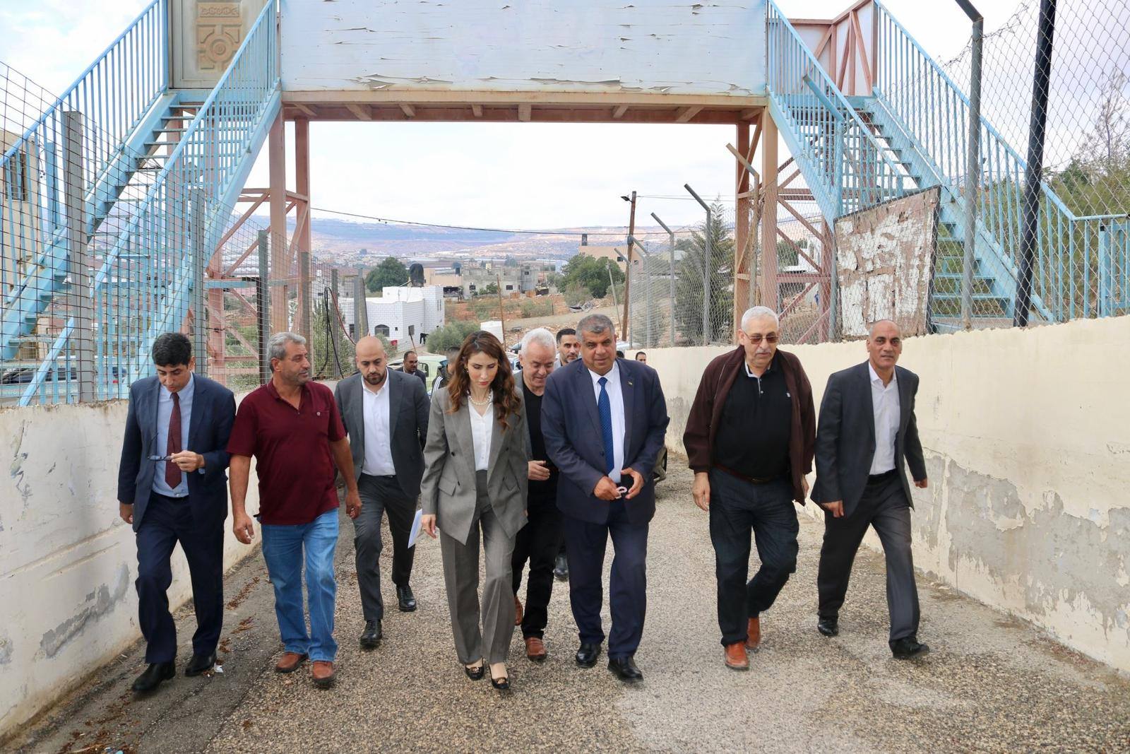 وزيرة العمل إيناس العطاري تؤكد أهمية دعم وتعزيز صمود المزارعين وتمكين التعاونيات في الأغوار