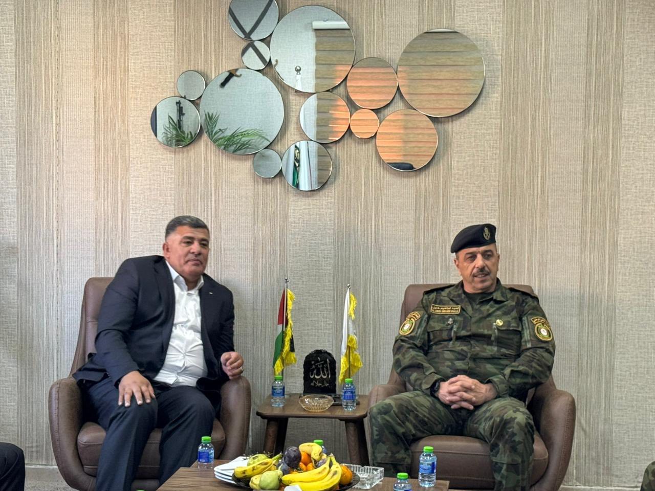 محافظ نابلس غسان دغلس يستقبل قائد قوات الأمن الوطني اللواء العبد إبراهيم خليل