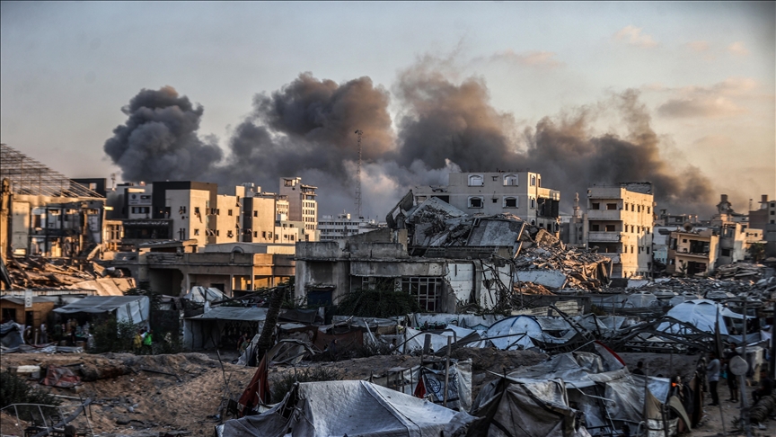 الدفاع المدني بغزة : " إسرائيل " نسفت عشرات المربعات السكنية منذ وقف النار