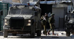 جيش الاحتلال يقتحم مدارس بيت امر وينكل بالمواطنين