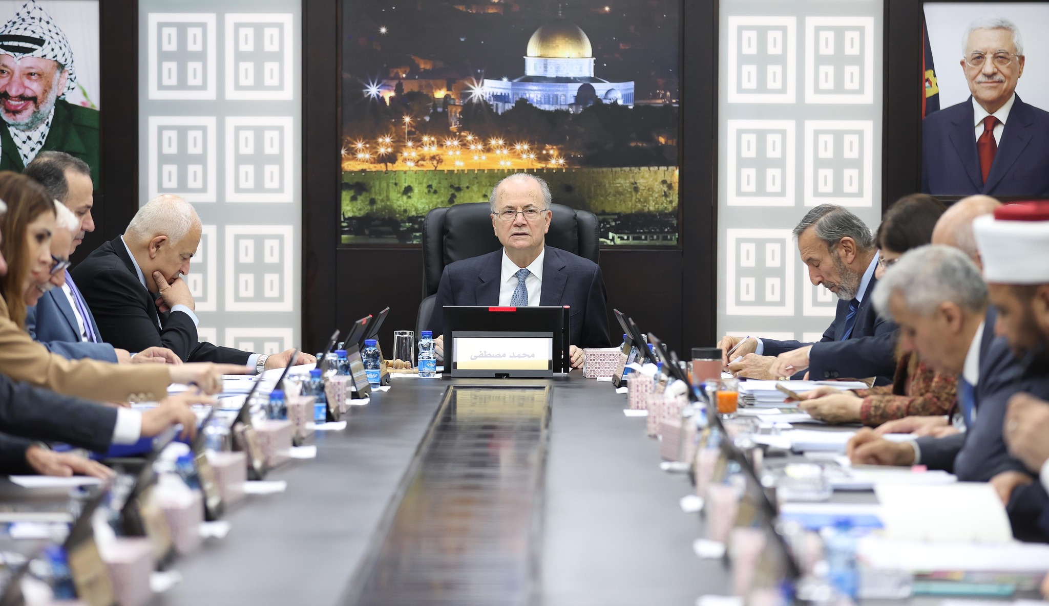 رئيس الوزراء : نُجري مشاورات مع لجنة الانتخابات المركزية لضمان إجراء انتخابات الهيئات المحلية