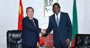 رئيس مجلس الدولة الصيني: الصين مستعدة لاستكشاف إمكانات التعاون الصناعي مع زامبيا