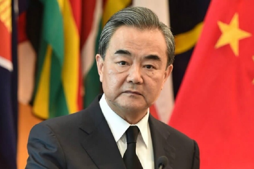 وزير الخارجية الصيني يحث الصين وإيران على الارتقاء بالشراكة الاستراتيجية الشاملة إلى مستوى أعلى