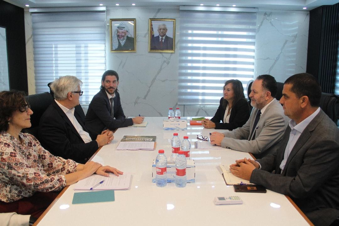 الميمي يبحث مع وفد فرنسي المشاريع الاستراتيجية والتحديات التي تواجه قطاع المياه