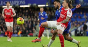 تشيلسي "المنقوص" يتعادل مع أرسنال في قمة مثيرة بالدوري الإنجليزي