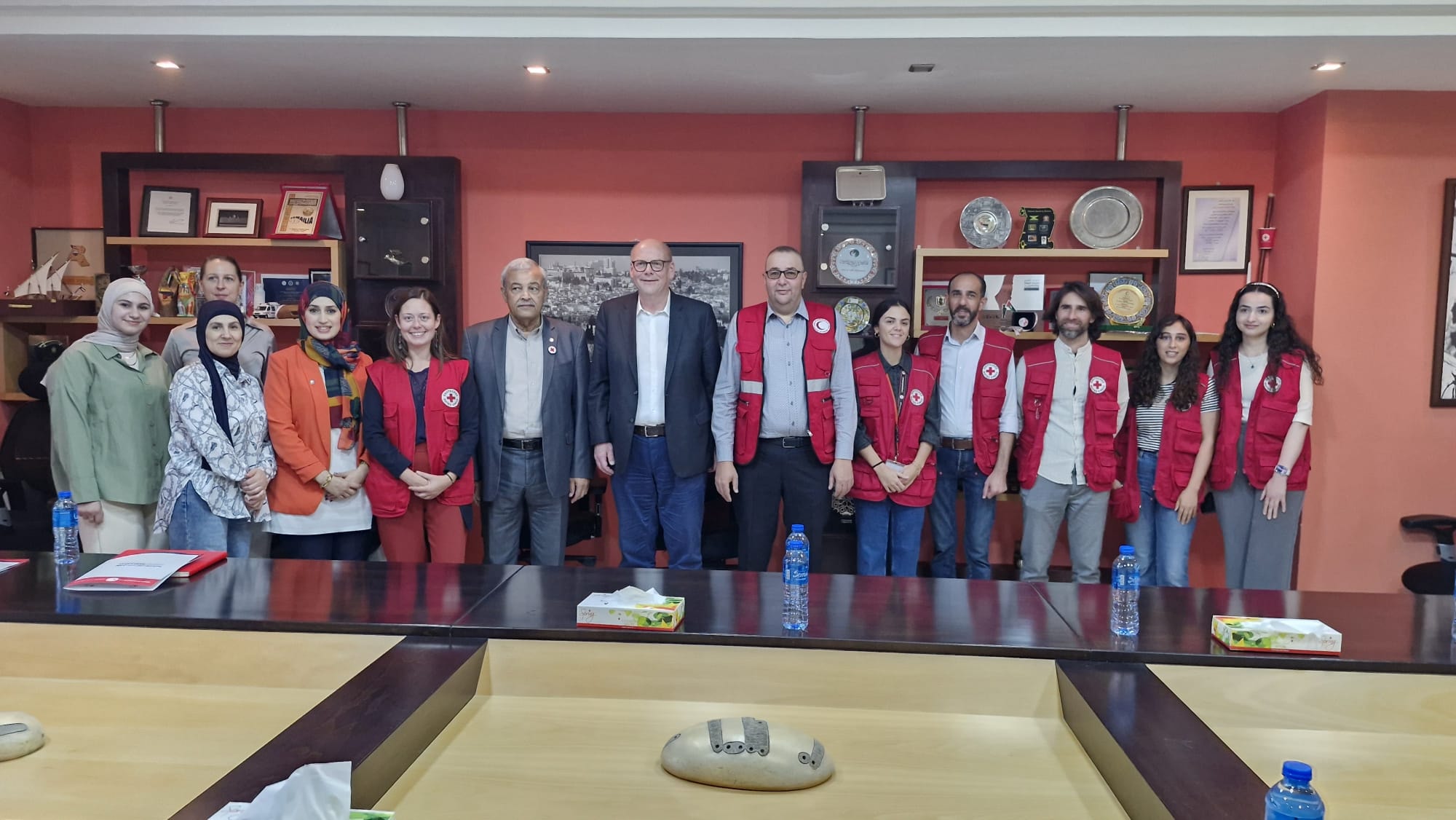 الهلال الأحمر الفلسطيني والصليب الأحمر الألماني يوقعان رسالة نوايا لتعزيز الشراكة بينهما