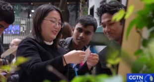 طلاب صينيون وأجانب يعززون التبادل الثقافي والتعلم المتبادل بطرق متنوعة