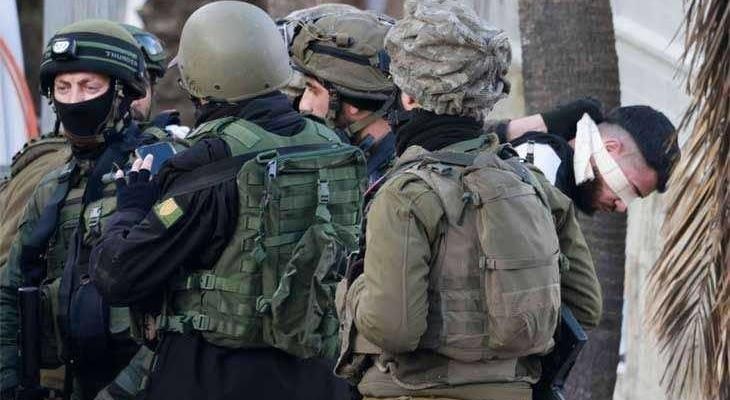 الاحتلال يعتقل 8 فلسطينيين من الضفة الغربية
