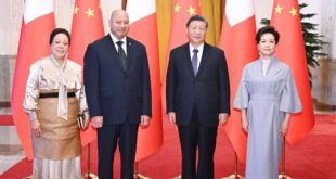 رئيس الصين شي يلتقي بملك تونغا