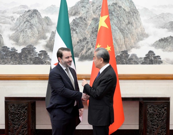 وزير خارجية الصين يعقد محادثات مع نظيره السوري