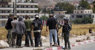 10 إصابات إحداها بالرصاص في هجوم للمستوطنين على خلايل اللوز شرق بيت لحم