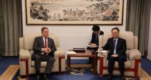 سفير فلسطين لدى الصين جواد عواد يلتقي مدير إدارة غرب آسيا وشمال أفريقيا في وزارة الخارجية الصينية