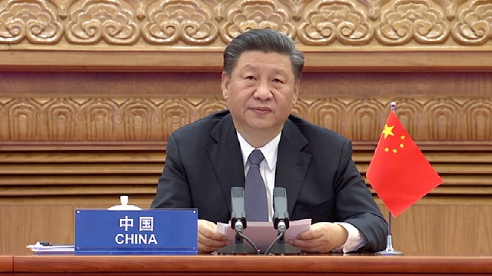 الرئيس شي يحث على فتح آفاق جديدة في دفع سيادة القانون في الصين