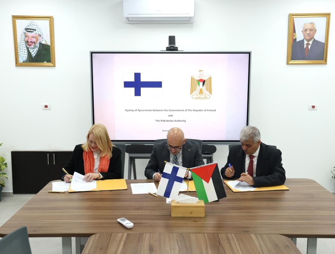 فلسطين وفنلندا توقعان اتفاقيتين لدعم التعليم والصحة