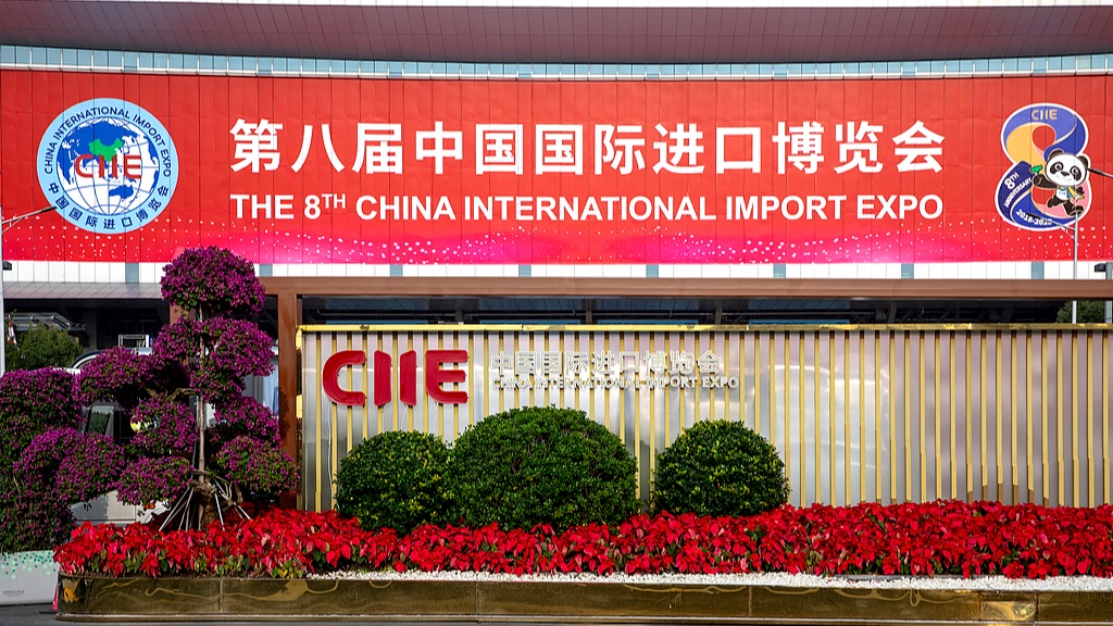 ترسيخ الجذور في الصين : لماذا ذكرت هاتان الشركتان متعددتا الجنسيات "100"؟