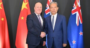 كبير المشرعين الصينيين يدعو إلى تعميق التعاون متبادل المنفعة بين الصين ونيوزيلندا
