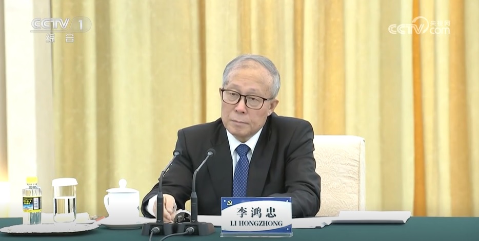 مشرع صيني بارز يلتقي ممثلين عرباً مشاركين في الدورة الحادية عشرة من الحوار بين الحضارتين الصينية والعربية