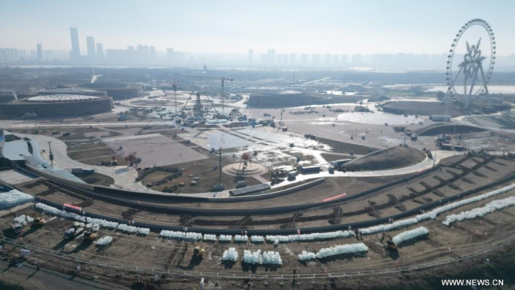 الصين : انطلاق أعمال بناء الجليد في أكبر منتزه جليدي وثلجي في العالم