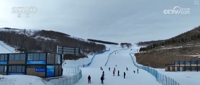 الصين : منطقة شينجيانغ الصينية تطلق برنامجا لقسائم الاستهلاك لتعزيز السياحة الشتوية