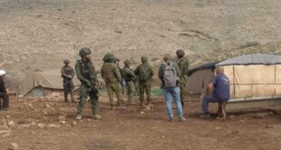 مستوطنون يهدمون خيمة سكنية ويدمرون محاصيل زراعية في خربة الفارسية