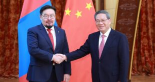 رئيس مجلس الدولة : الصين على استعداد لتوسيع حجم التجارة مع منغوليا