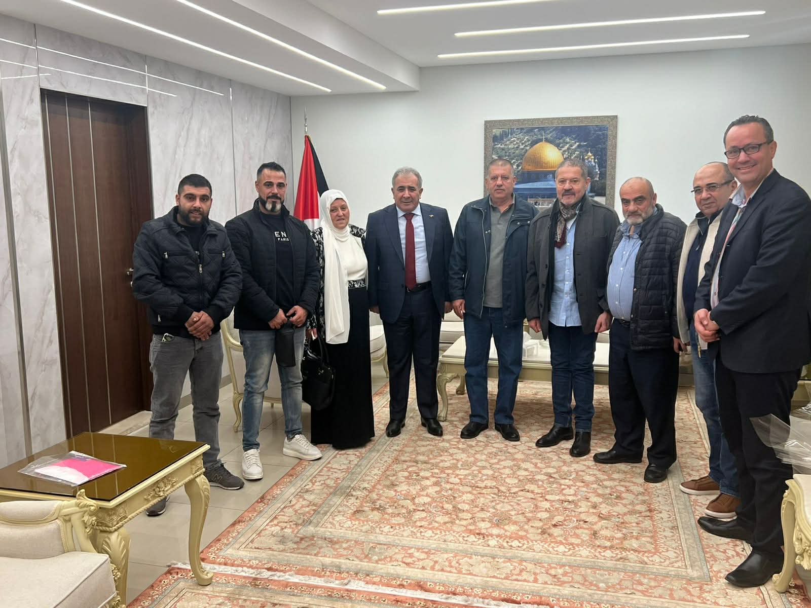 سفارة دولة فلسطين في لبنان تواصل دورها الوطني والإنساني: لقاء لمتابعة أوضاع تجمع حي الزيتون