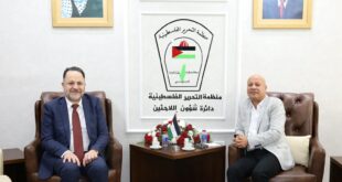 د. أبو هولي يبحث مع رئيس سلطة المياه خطط تحسين خدمات المياه في المخيمات الفلسطينية