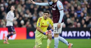 لينديلوف لاعب أستون فيلا: مستعدون لتحديات الكريسماس