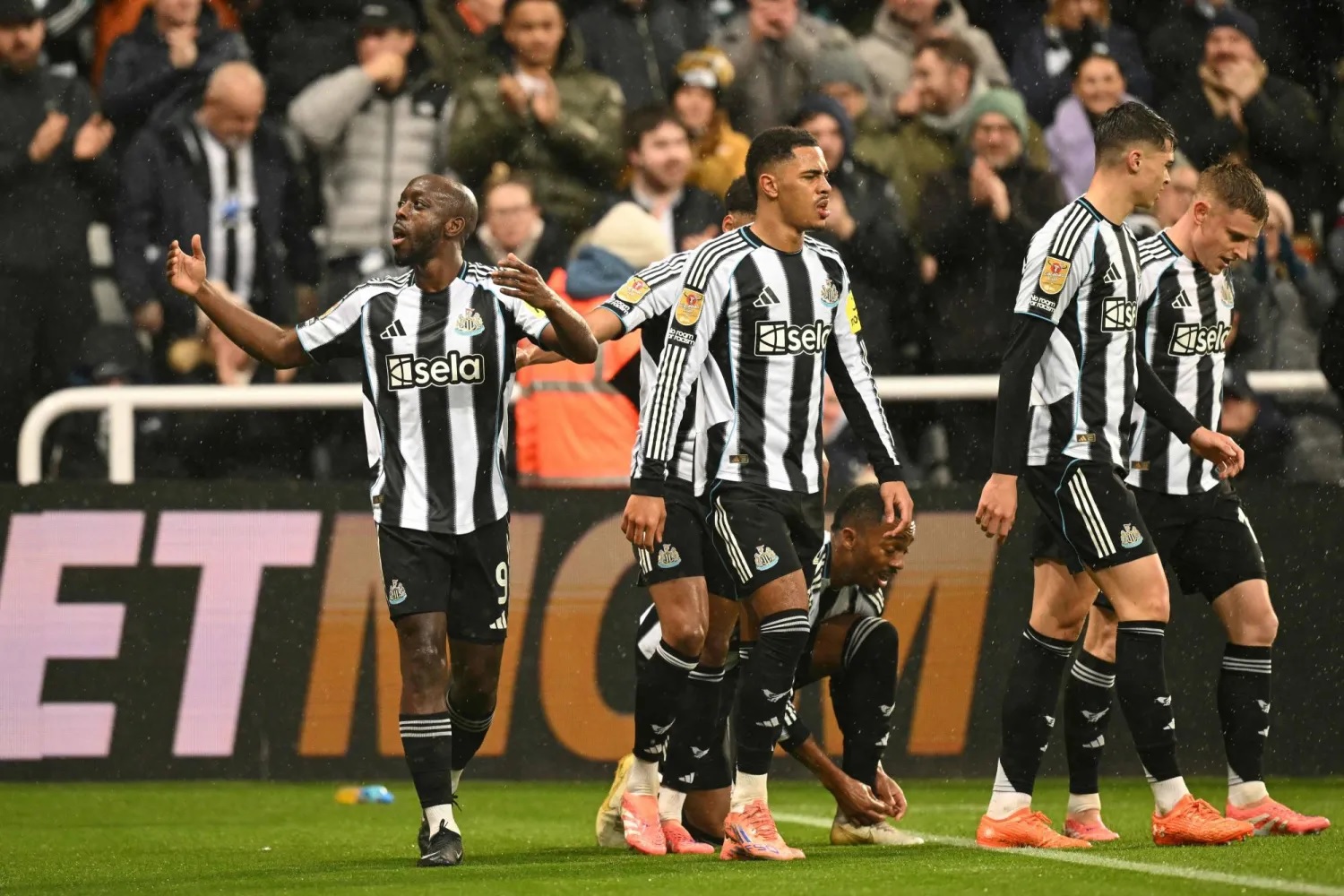 نيوكاسل يخطو نحو استعادة اعتباره في الديربي… ويقترب من ويمبلي