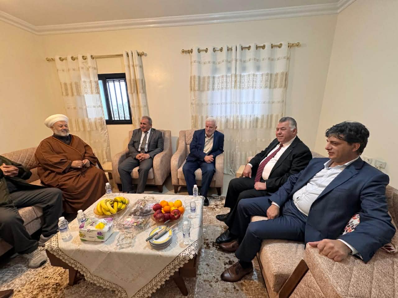 زيارة وفاء لعضو قيادة اقليم فتح في لبنان فضل الحمدوني