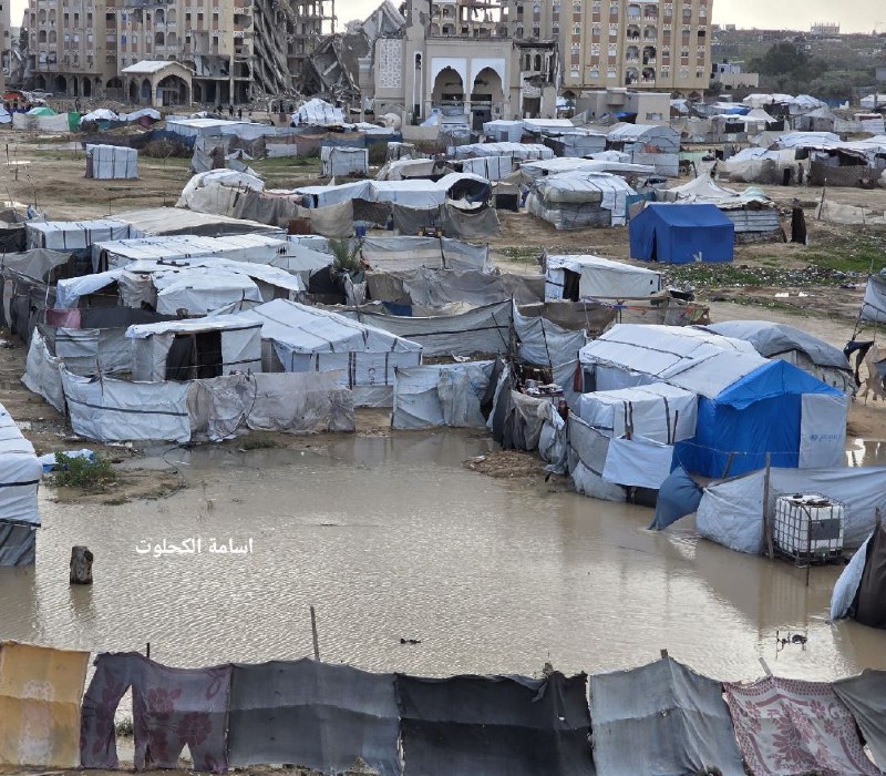 الأونروا : 235 ألف شخص تضرروا من منخفض "بايرون" الجوي بغزة