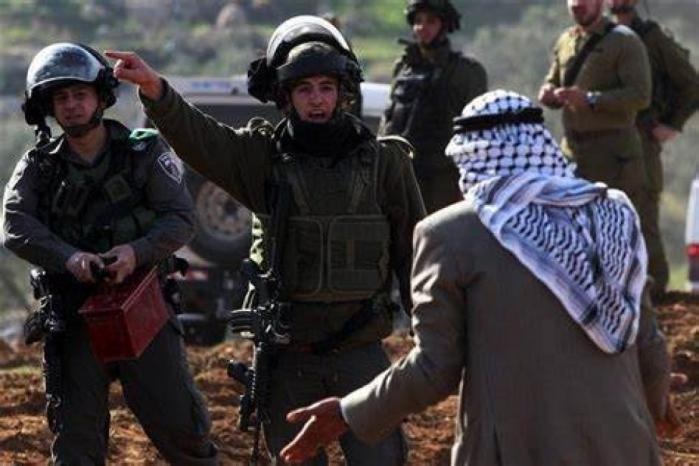 الاحتلال يعتقل مسنا من الأغوار الشمالية