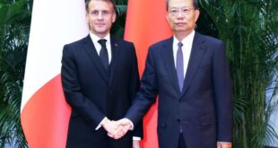 كبير المشرعين الصينيين يلتقي الرئيس الفرنسي