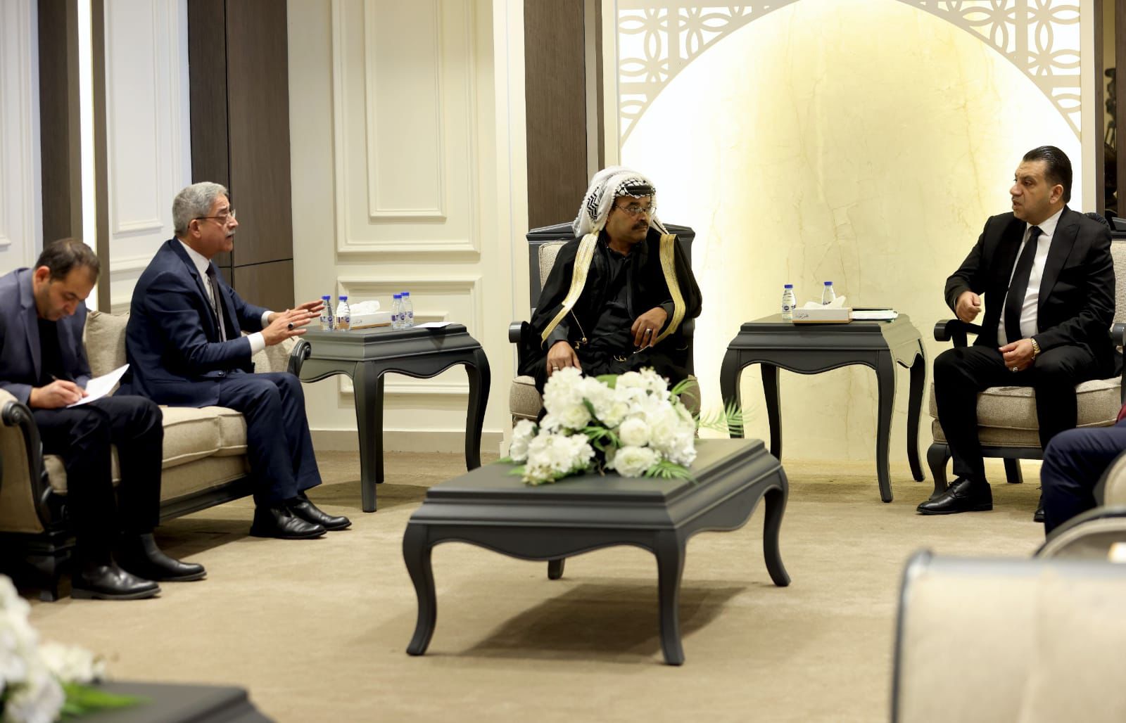 محافظة القدس تلتقي لجان برلمانية أردنية وتبحث تفعيل التعاون الإعلامي وخدمة قضايا القدس