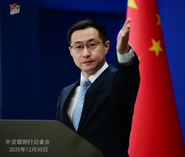 الصين ترد على تصريحات زعيم أمريكي بشأن التدريبات العسكرية حول جزيرة تايوان