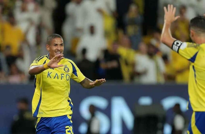 بـ5 كلمات.. كريستيانو رونالدو يعلق بعد الفوز على الأخدود ويكشف سر النجاح