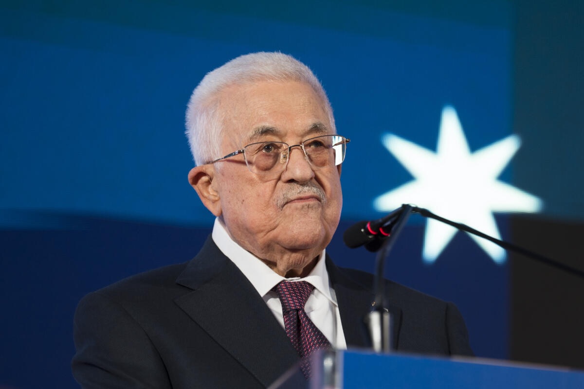 الرئيس محمود عباس يلتقي مجموعة رؤساء جمعيات إيطالية وممثلي الجاليتين الإسلامية والفلسطينية في إيطاليا