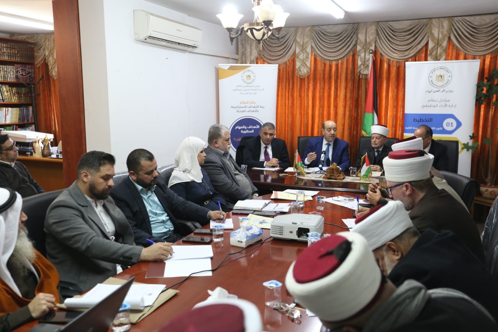 ديوان الموظفين ودار الإفتاء يفتتحان ورشة "نظام إدارة الأداء الوظيفي"