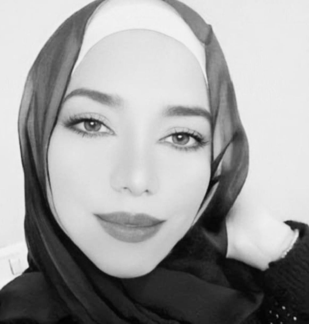 أحلام على الحائط