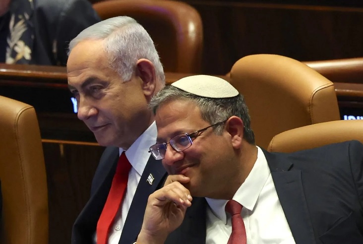 بن غفير يدفع بقانون جديد يستهدف الأذان في المساجد