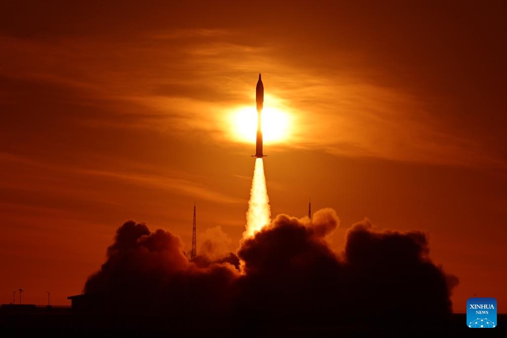 صاروخ "كوايتشو-11 واي 8" الصيني يطلق مركبة فضائية تجريبية إلى الفضاء