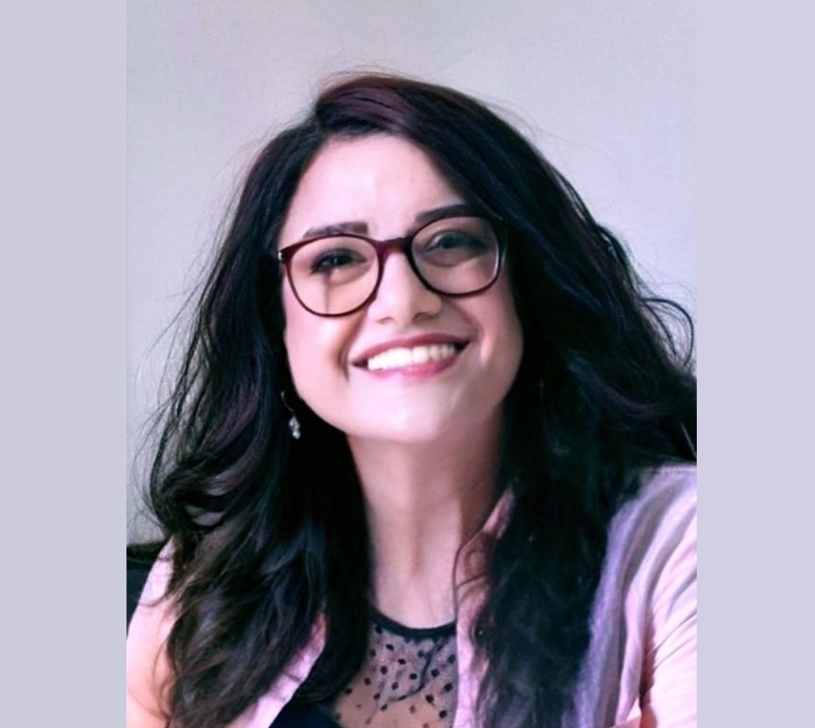 غُربةُ وحنين