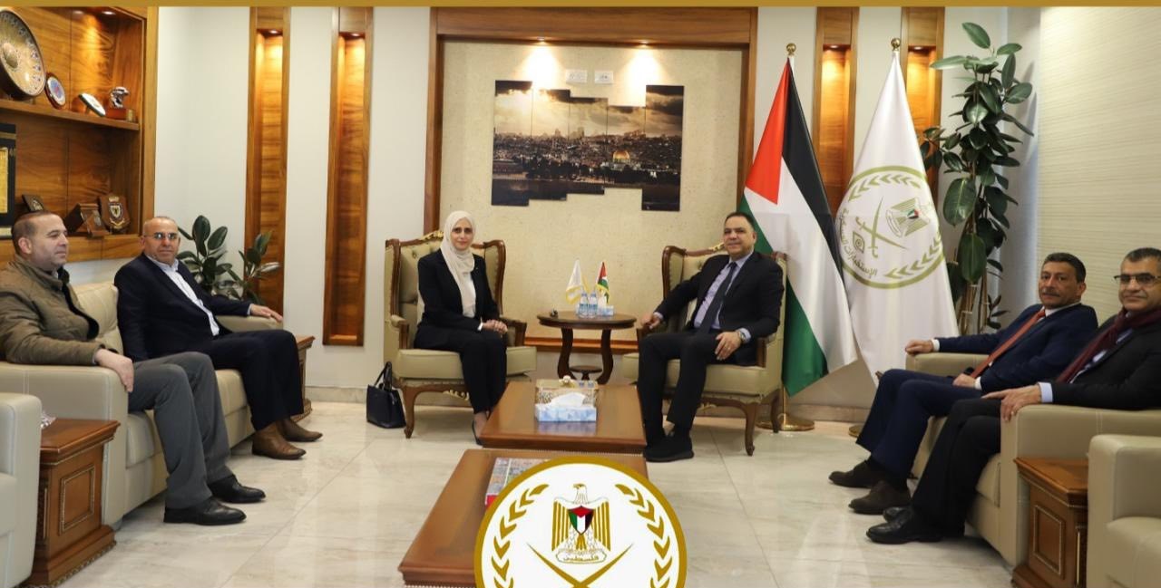 اللواء محمد الخطيب يلتقي وكيلة وزارة الاتصالات والاقتصاد الرقمي