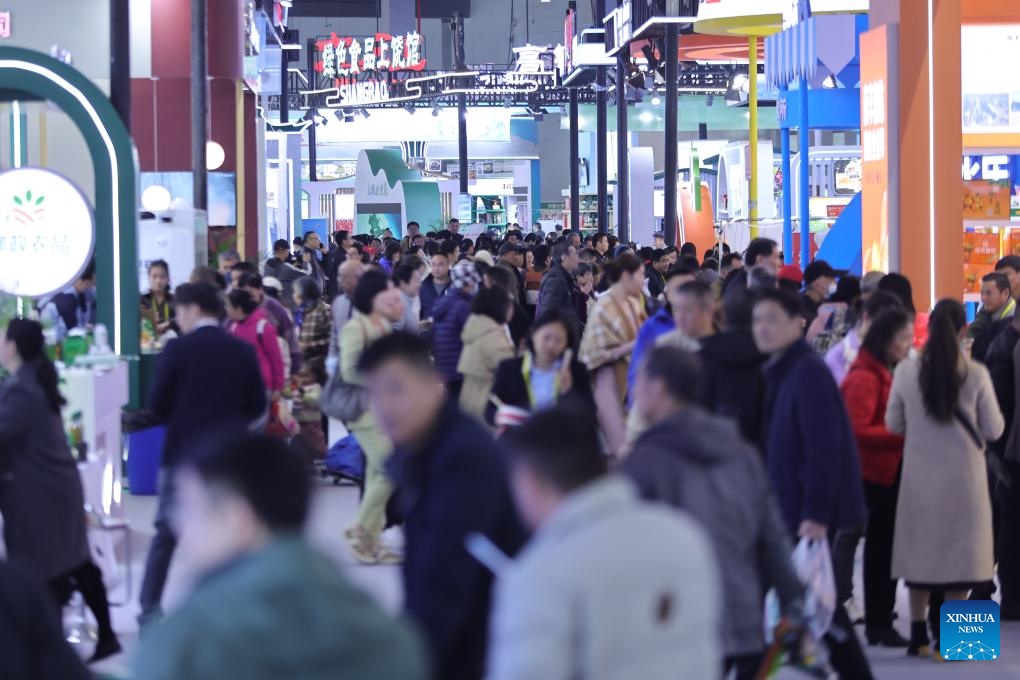 مندوبون عالميون يستكشفون التعاون في الصناعة الخضراء في معرض الصين للأغذية الخضراء