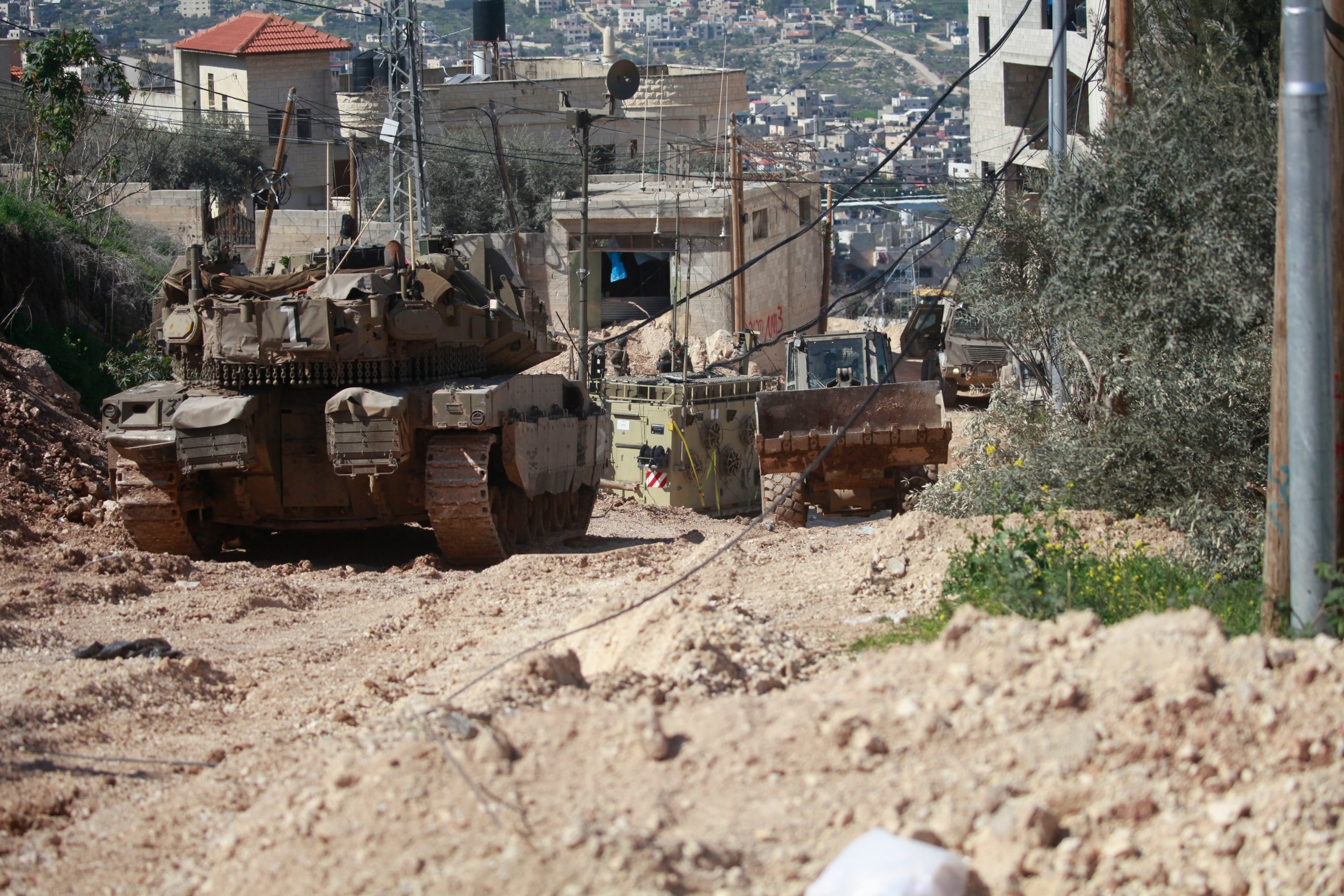 الجبهة العربية الفلسطينية : الضفة الغربية تحت النار ، الاحتلال يسعى لابقاء المحافظات الشمالية في حالة مطاردة دائمة