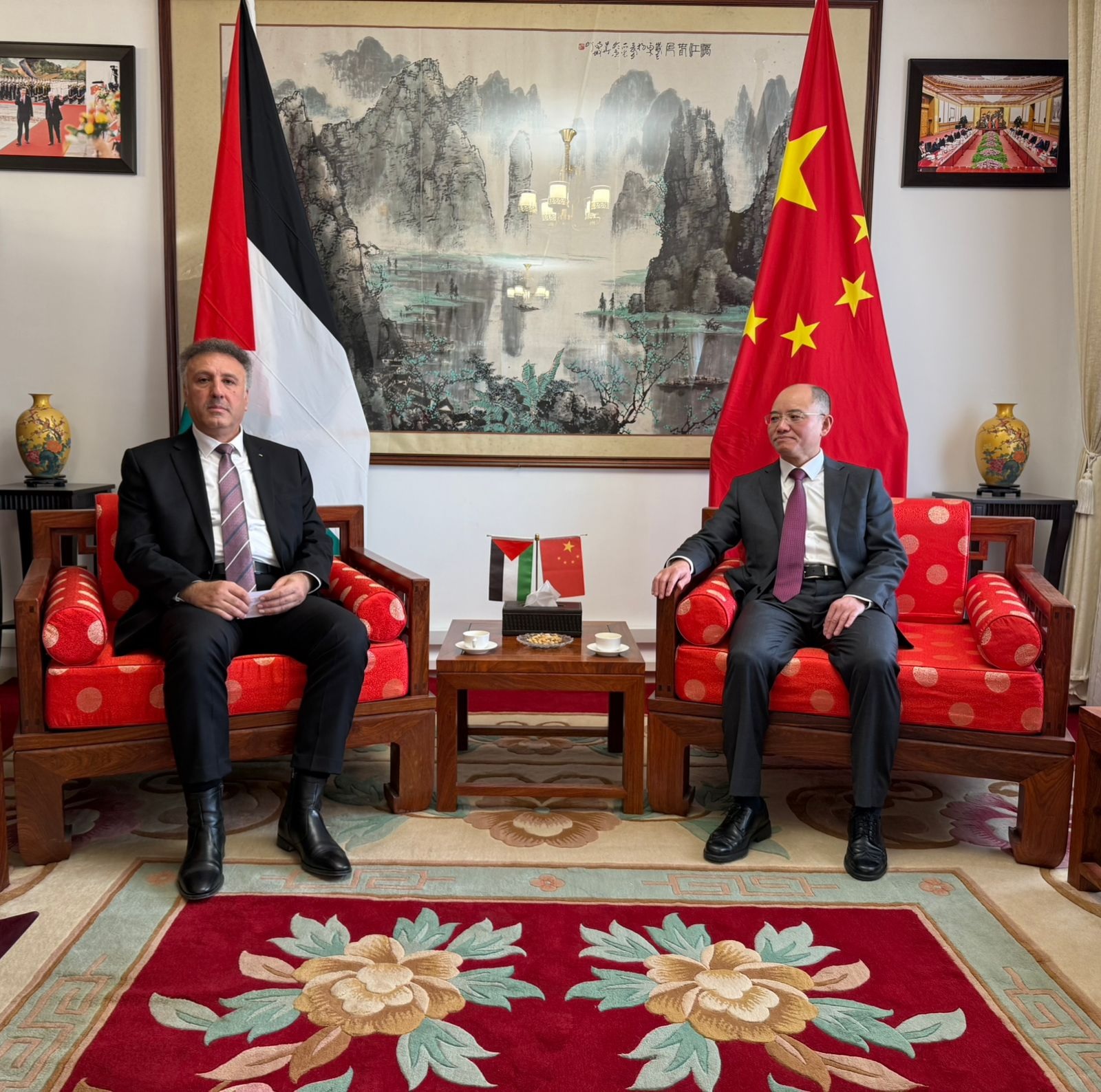 الوزير أحمد عساف يلتقي السفير الصيني تسنغ جيشين ويبحثان تعزيز التعاون الإعلامي المشترك